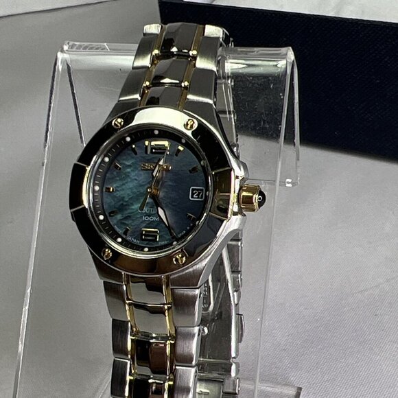 Seiko Coutura Womens Watch 7N82-0CA0 MOP Dial Two Tone Sapphire Crystal 25mm - Picture 2 of 10